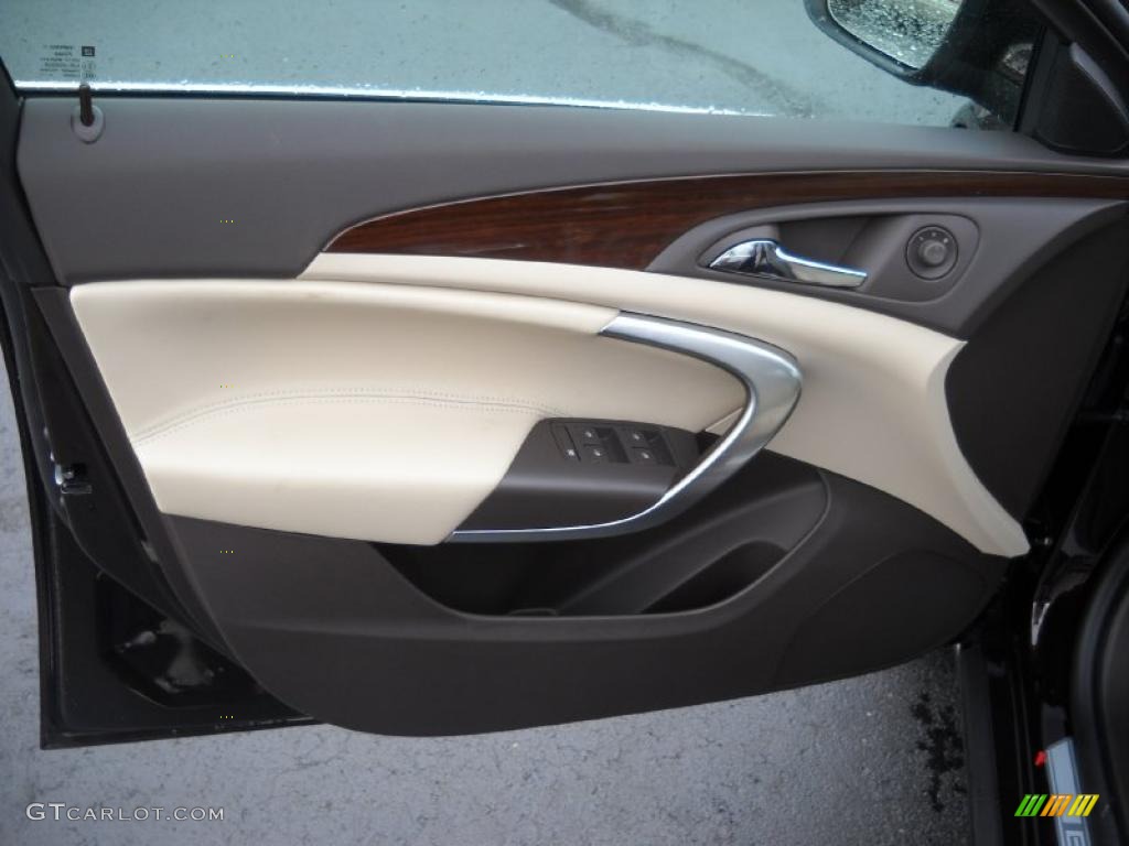 2011 Buick Regal CXL Cashmere Door Panel Photo #40639034