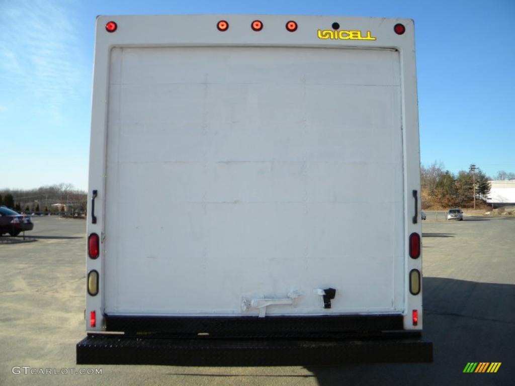 1998 E Series Cutaway E350 Commercial Moving Truck - Oxford White / Medium Graphite photo #25