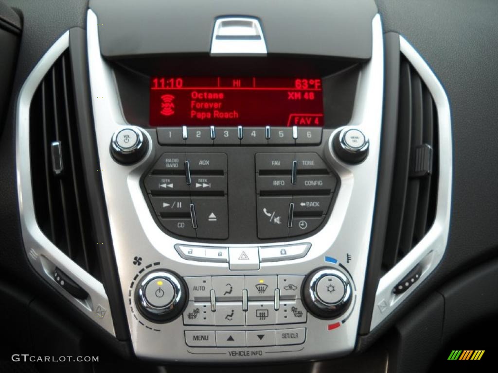 2011 GMC Terrain SLE AWD Controls Photo #40640618