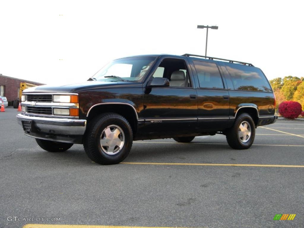 1997 Suburban K1500 LT 4x4 - Onyx Black / Gray photo #2