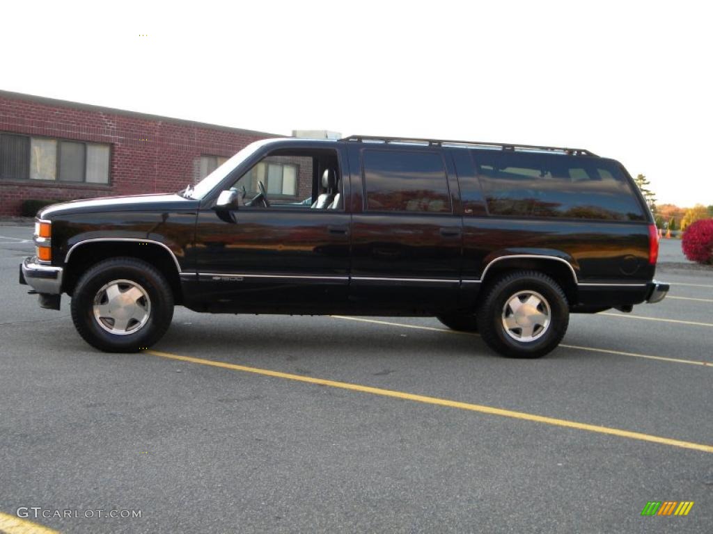 1997 Suburban K1500 LT 4x4 - Onyx Black / Gray photo #3