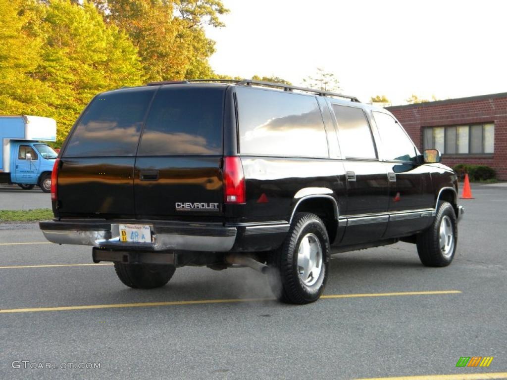 1997 Suburban K1500 LT 4x4 - Onyx Black / Gray photo #7