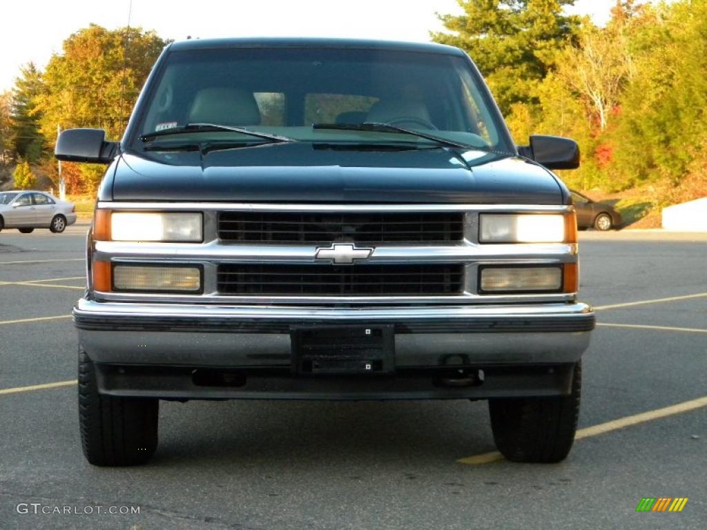 1997 Suburban K1500 LT 4x4 - Onyx Black / Gray photo #13