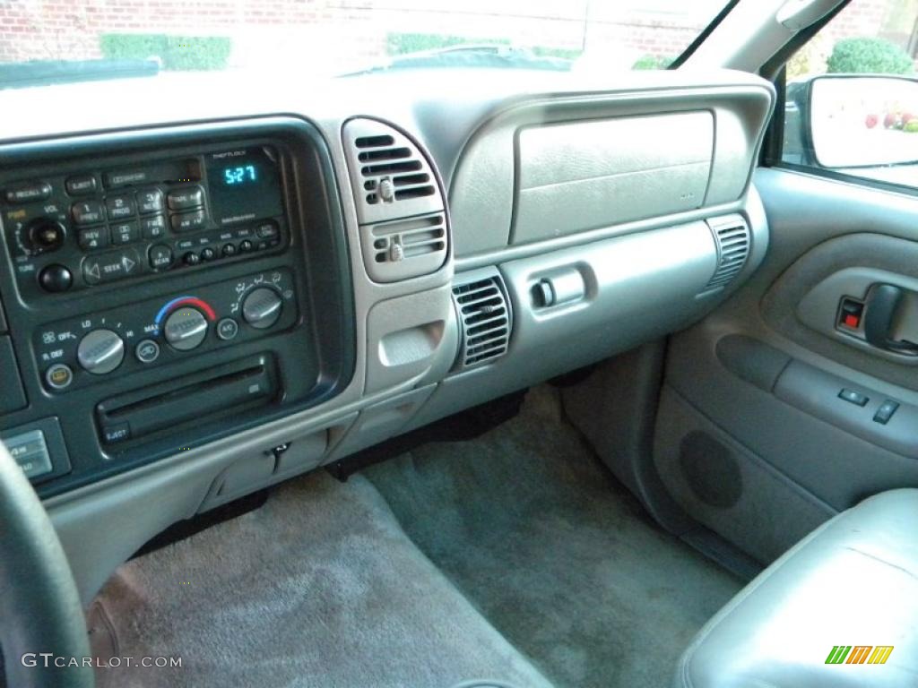 1997 Suburban K1500 LT 4x4 - Onyx Black / Gray photo #38