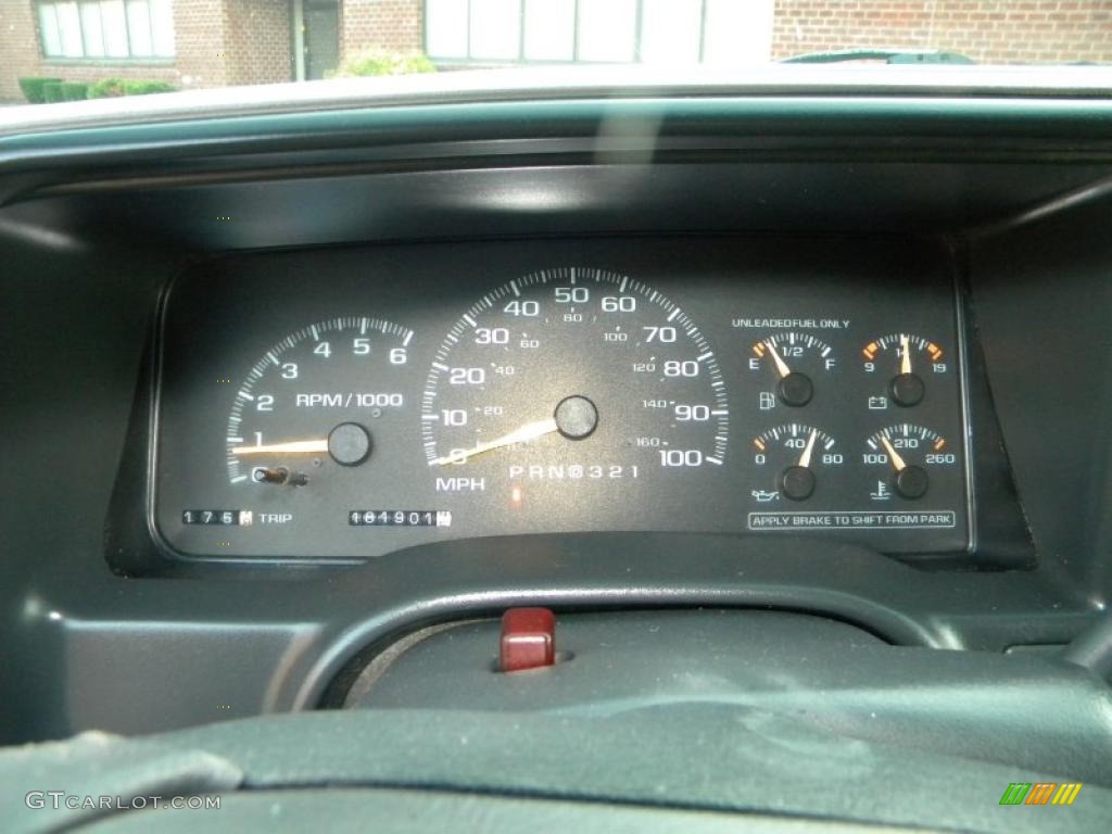 1997 Suburban K1500 LT 4x4 - Onyx Black / Gray photo #42