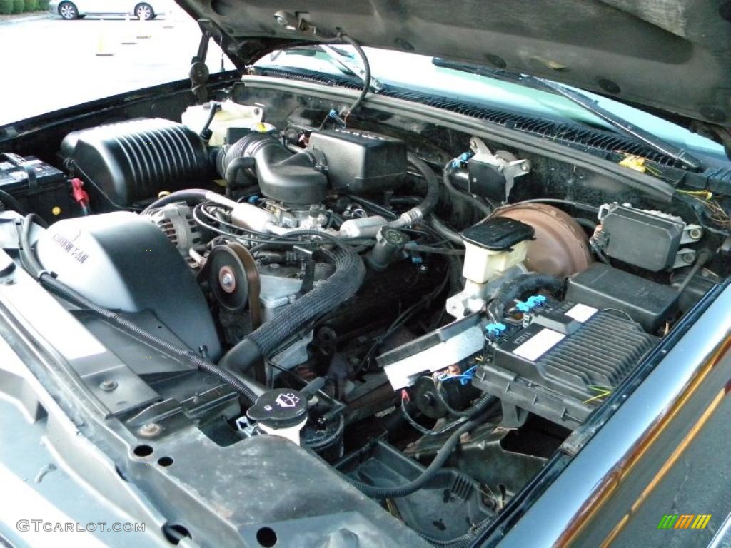 1997 Chevrolet Suburban K1500 LT 4x4 Engine Photos