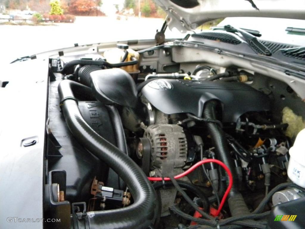 2004 Chevrolet Silverado 2500HD LS Crew Cab 4x4 Chassis 6.0 Liter OHV 16-Valve Vortec V8 Engine Photo #40642463