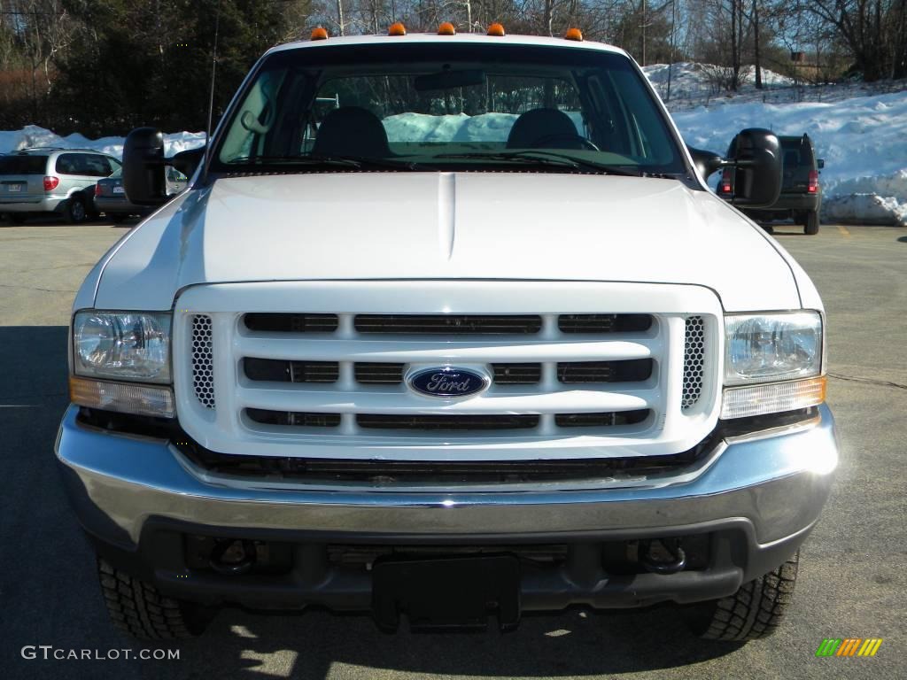 2002 F350 Super Duty XL SuperCab 4x4 Chassis - Oxford White / Medium Flint photo #11