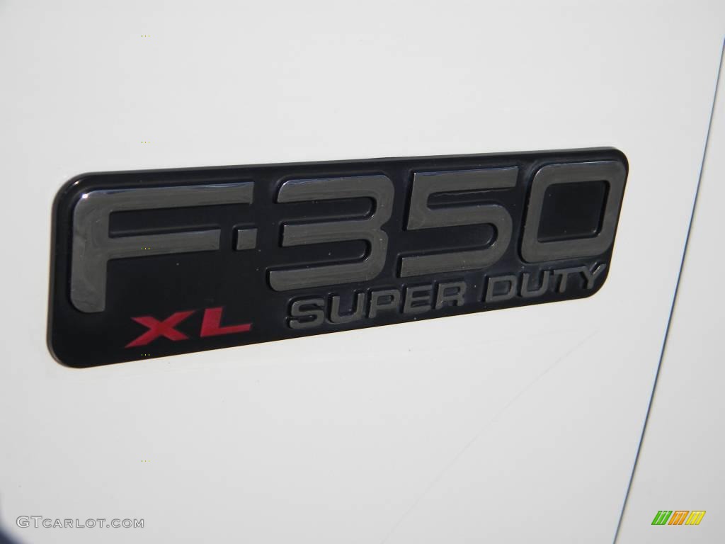 2002 F350 Super Duty XL SuperCab 4x4 Chassis - Oxford White / Medium Flint photo #15