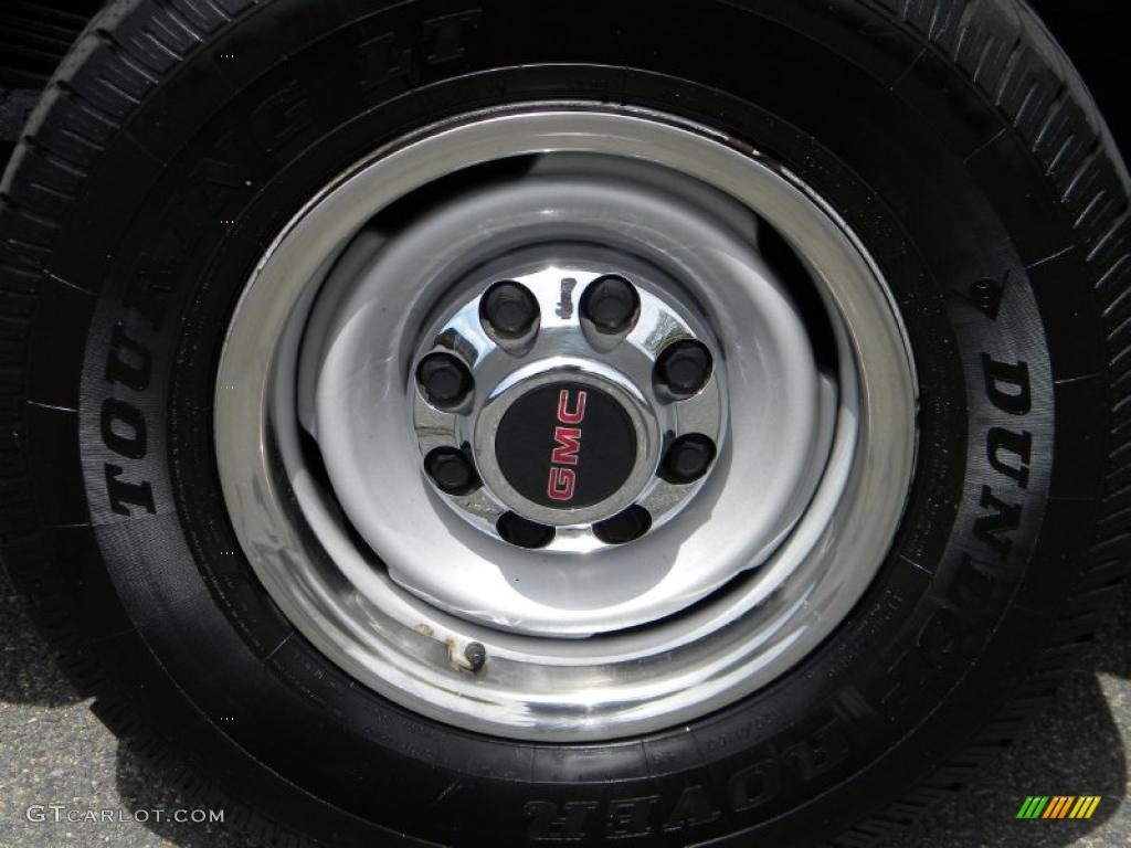 2002 GMC Savana Van G3500 Cargo Wheel Photo #40643506