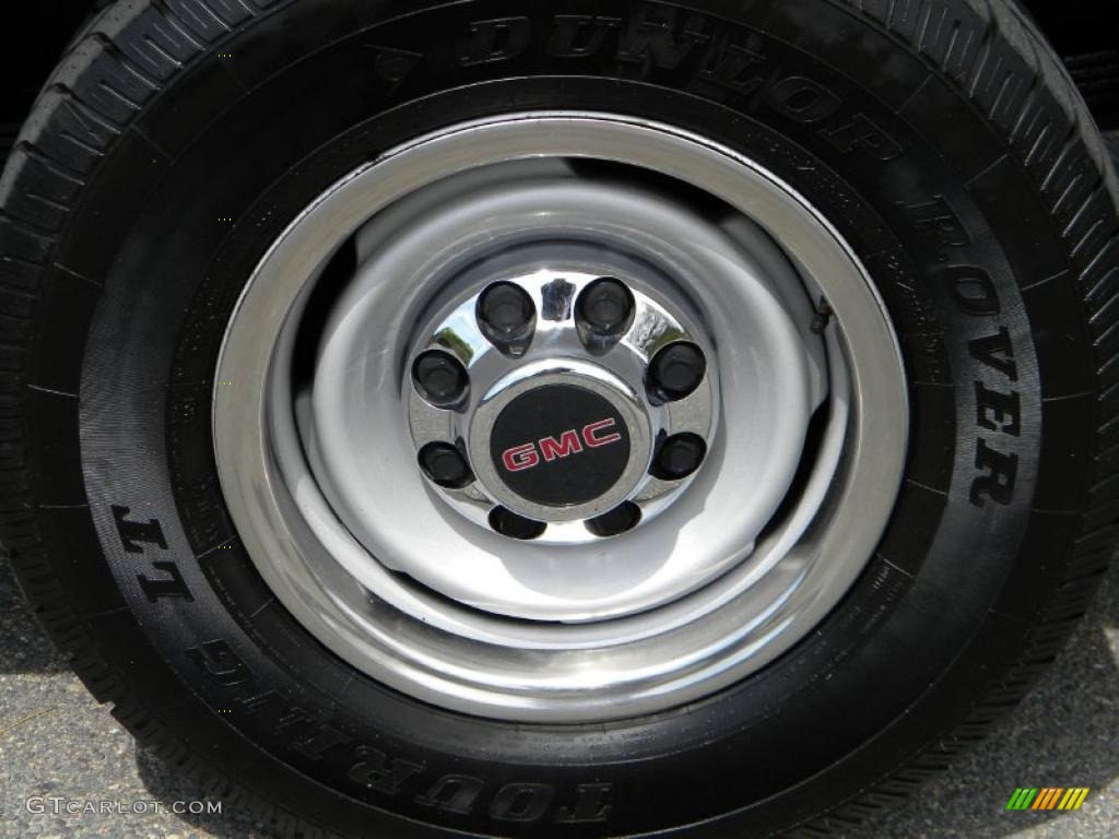 2002 GMC Savana Van G3500 Cargo Wheel Photo #40643534