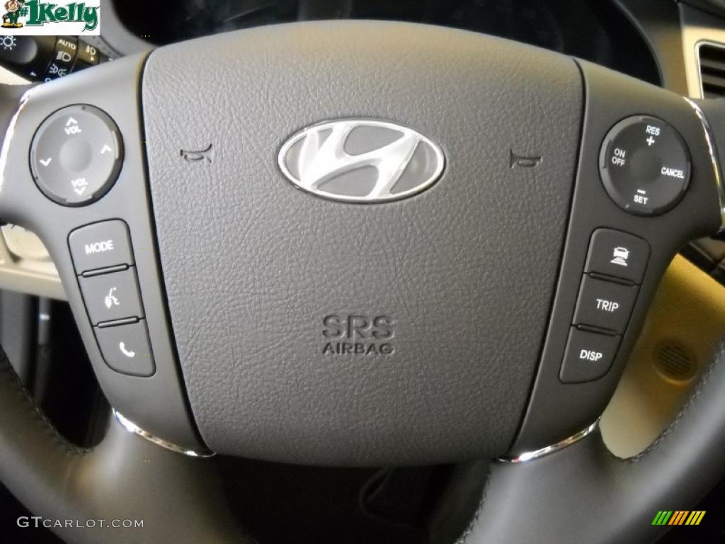 2011 Hyundai Genesis 4.6 Sedan Cashmere Steering Wheel Photo #40645006