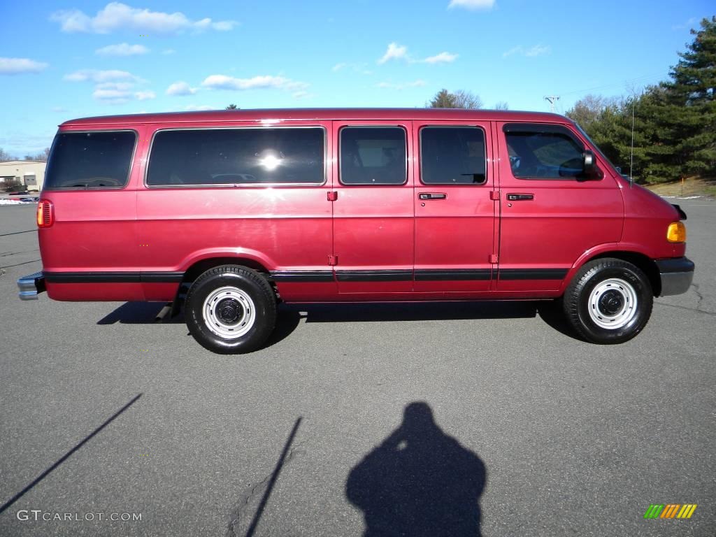 Medium Red Metallic 2000 Dodge Ram Van 3500 Passenger Exterior Photo #40645726