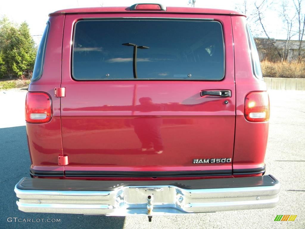 Medium Red Metallic 2000 Dodge Ram Van 3500 Passenger Exterior Photo #40645774