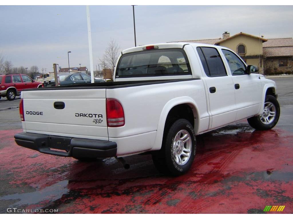 2004 Dakota SXT Quad Cab - Bright White / Dark Slate Gray photo #4