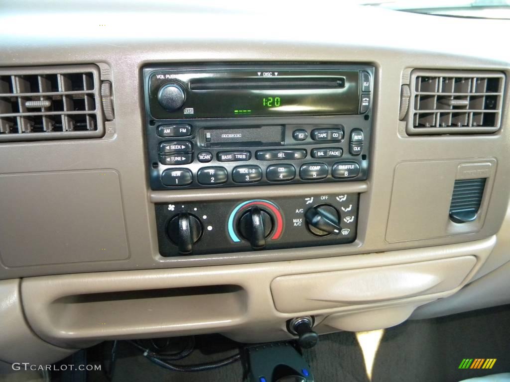1999 Ford F250 Super Duty XLT Crew Cab 4x4 Controls Photo #40646226