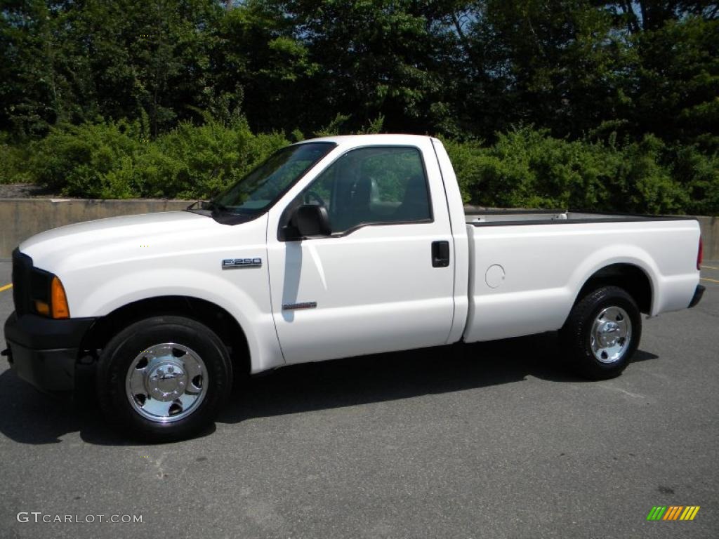 2006 F350 Super Duty XL Regular Cab - Oxford White / Medium Flint photo #10