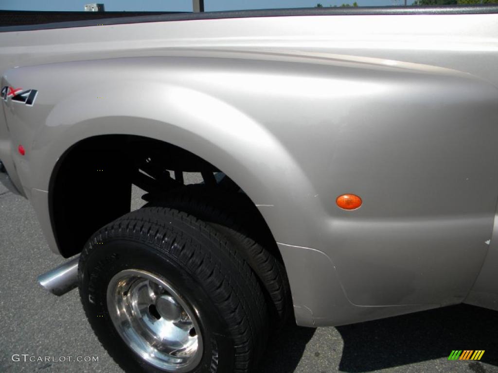 1999 F350 Super Duty XLT Crew Cab 4x4 Dually - Light Prairie Tan Metallic / Medium Prairie Tan photo #29