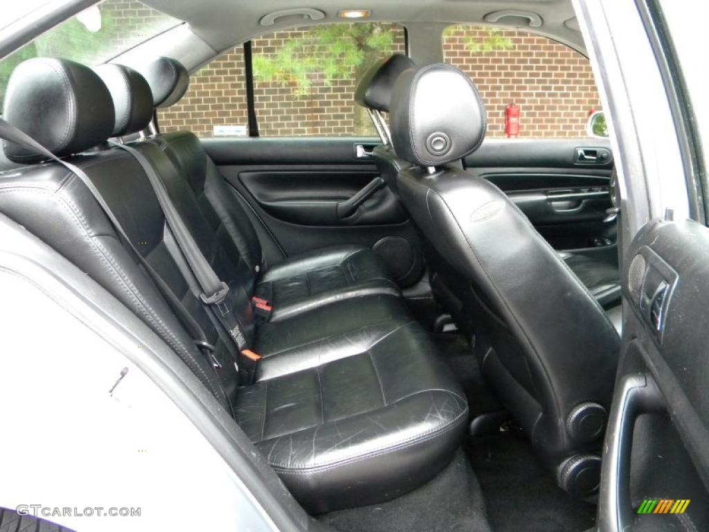 Black Interior 2003 Volkswagen Jetta GLS TDI Sedan Photo #40648830