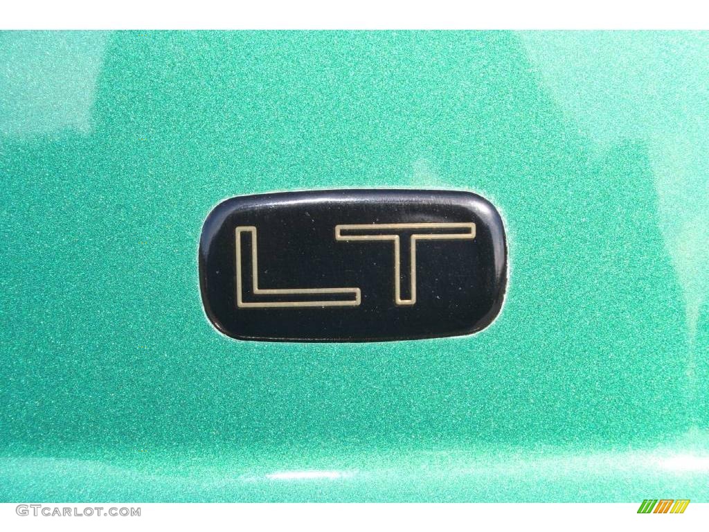 2000 Chevrolet Silverado 2500 LT Extended Cab 4x4 Marks and Logos Photo #40649130