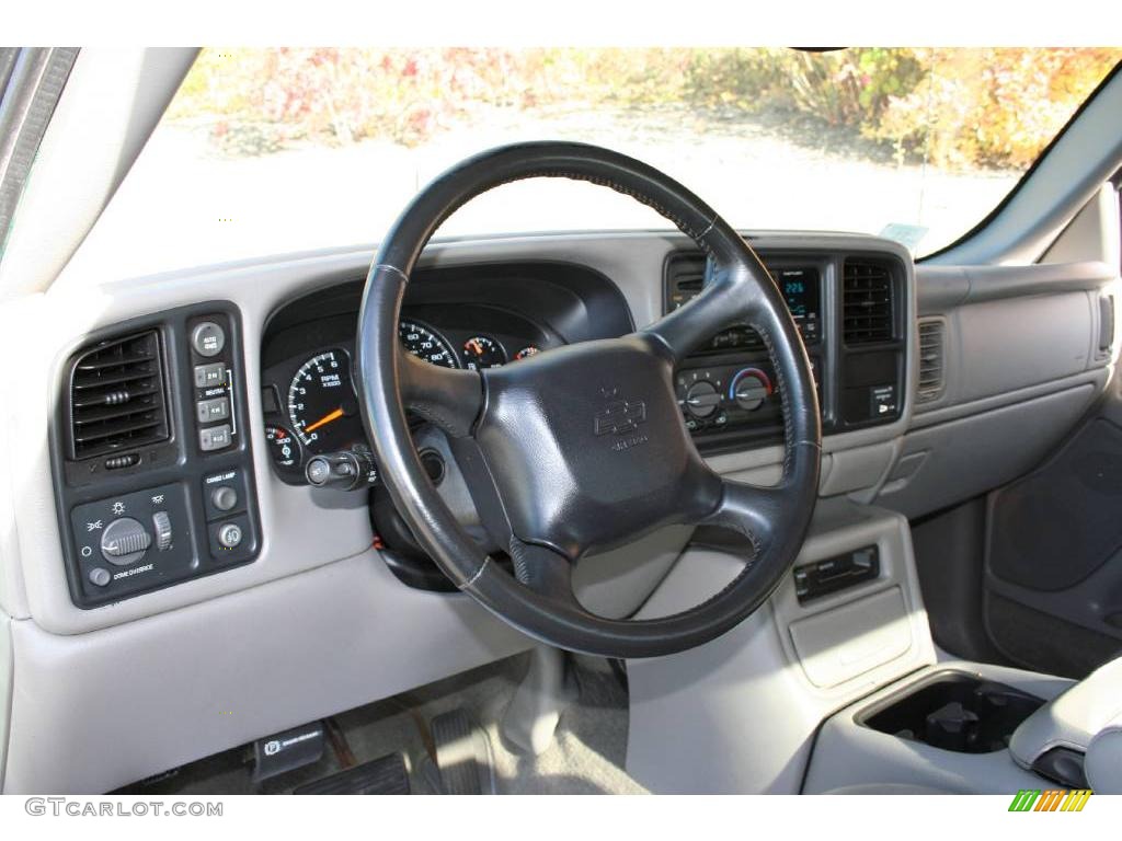 2000 Chevrolet Silverado 2500 LT Extended Cab 4x4 Medium Gray Dashboard Photo #40649266