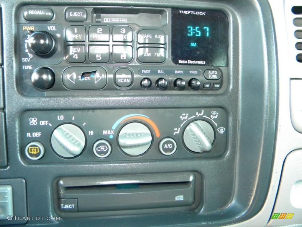1997 Chevrolet Tahoe LT 4x4 Controls Photos