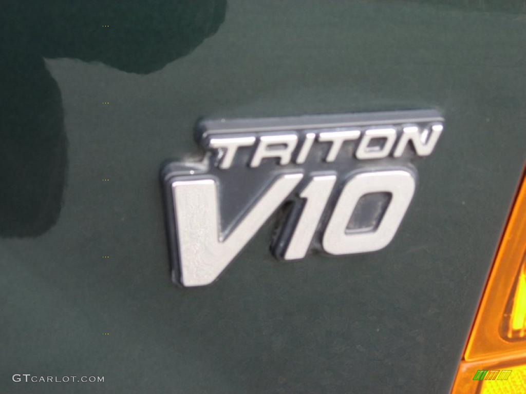2001 Ford F350 Super Duty Lariat Crew Cab 4x4 Marks and Logos Photo #40649999
