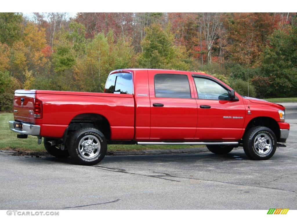 2006 Ram 2500 SLT Mega Cab 4x4 - Flame Red / Medium Slate Gray photo #8