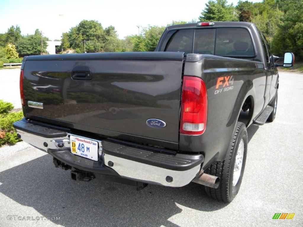 2005 F350 Super Duty Lariat SuperCab 4x4 - Dark Stone Metallic / Tan photo #28