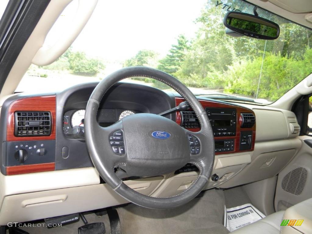 2005 Ford F350 Super Duty Lariat SuperCab 4x4 Tan Dashboard Photo #40650751