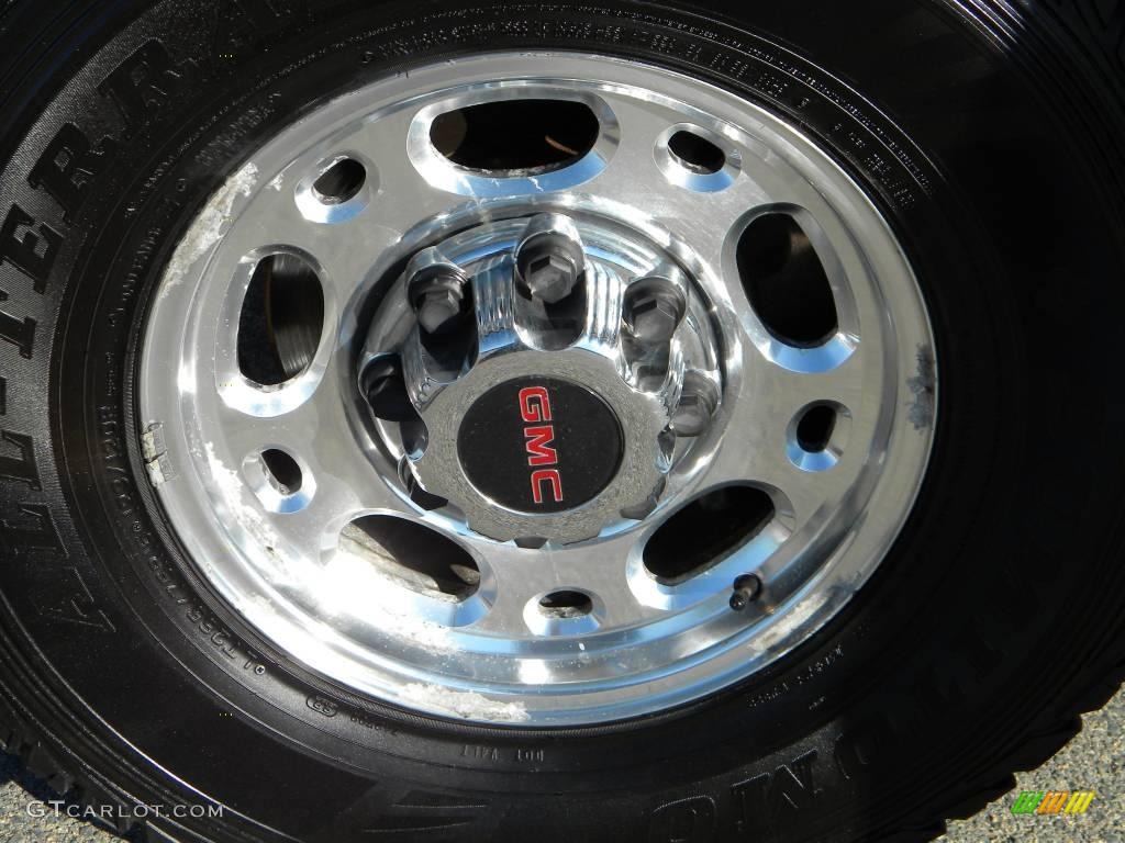 2004 GMC Sierra 2500HD SLE Crew Cab 4x4 Wheel Photo #40652075
