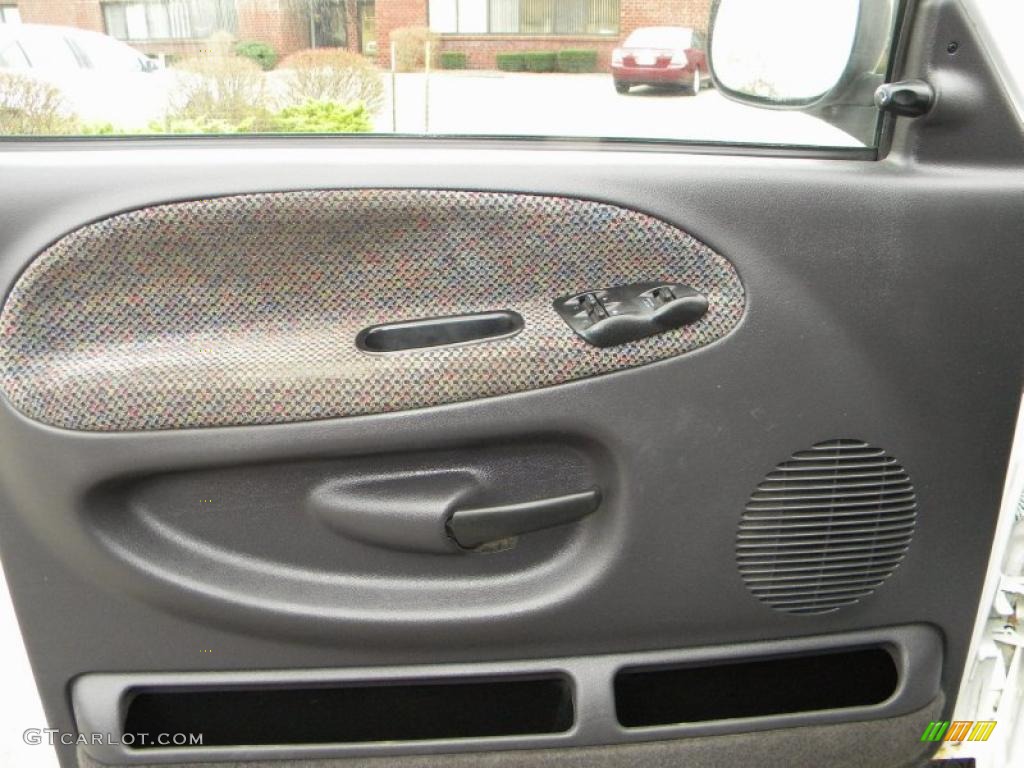 2002 Dodge Ram 3500 SLT Quad Cab 4x4 Dually Agate Door Panel Photo #40652532