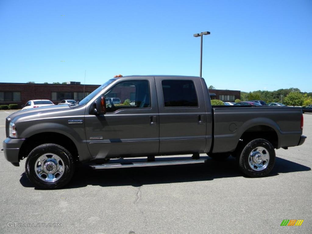 2005 F350 Super Duty XLT Crew Cab 4x4 - Dark Shadow Grey Metallic / Black photo #13