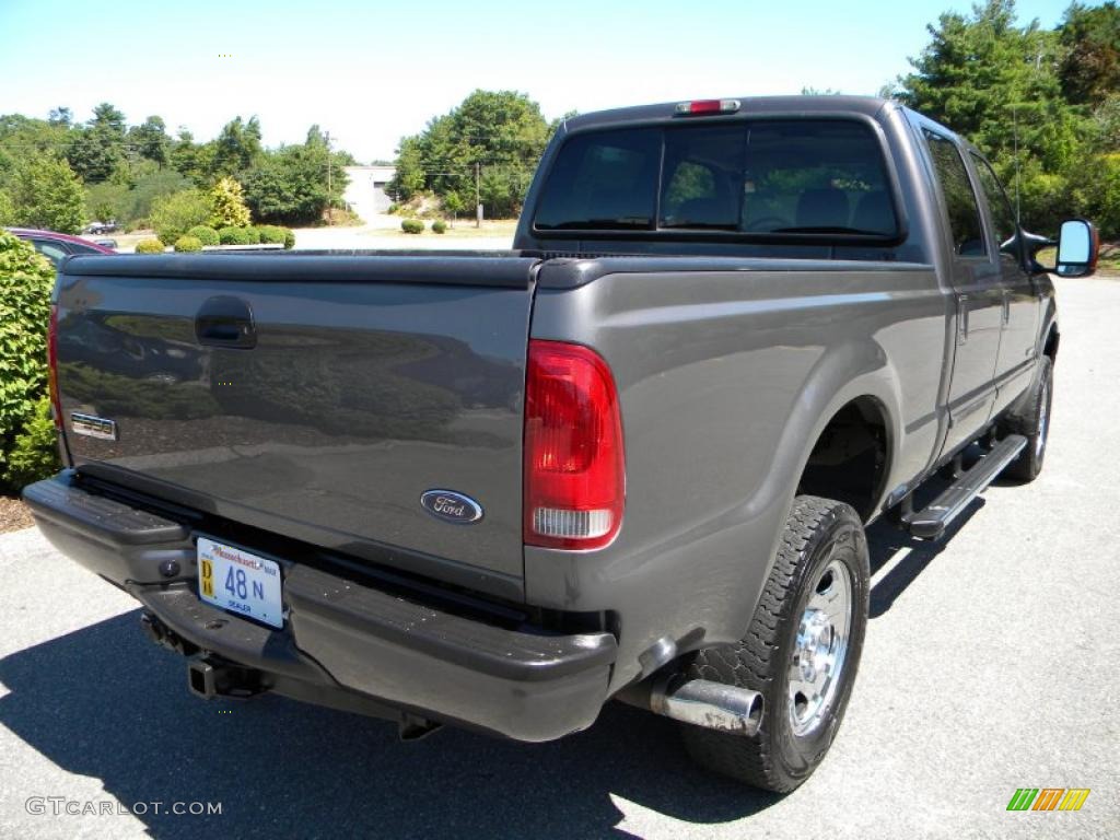 2005 F350 Super Duty XLT Crew Cab 4x4 - Dark Shadow Grey Metallic / Black photo #19