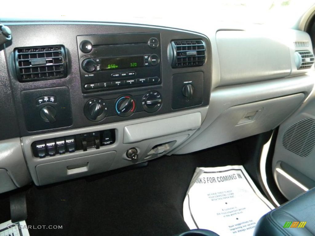 2005 F350 Super Duty XLT Crew Cab 4x4 - Dark Shadow Grey Metallic / Black photo #53