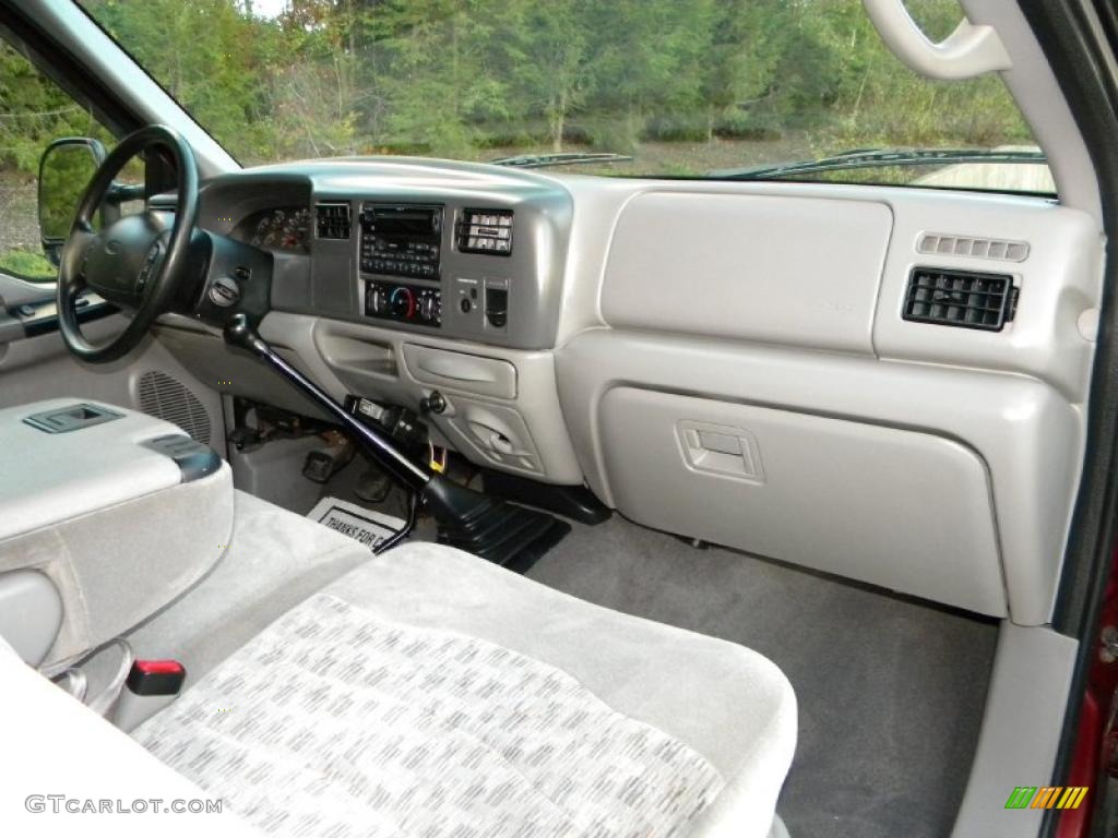 2000 Ford F250 Super Duty XLT Extended Cab 4x4 Medium Graphite Dashboard Photo #40654606