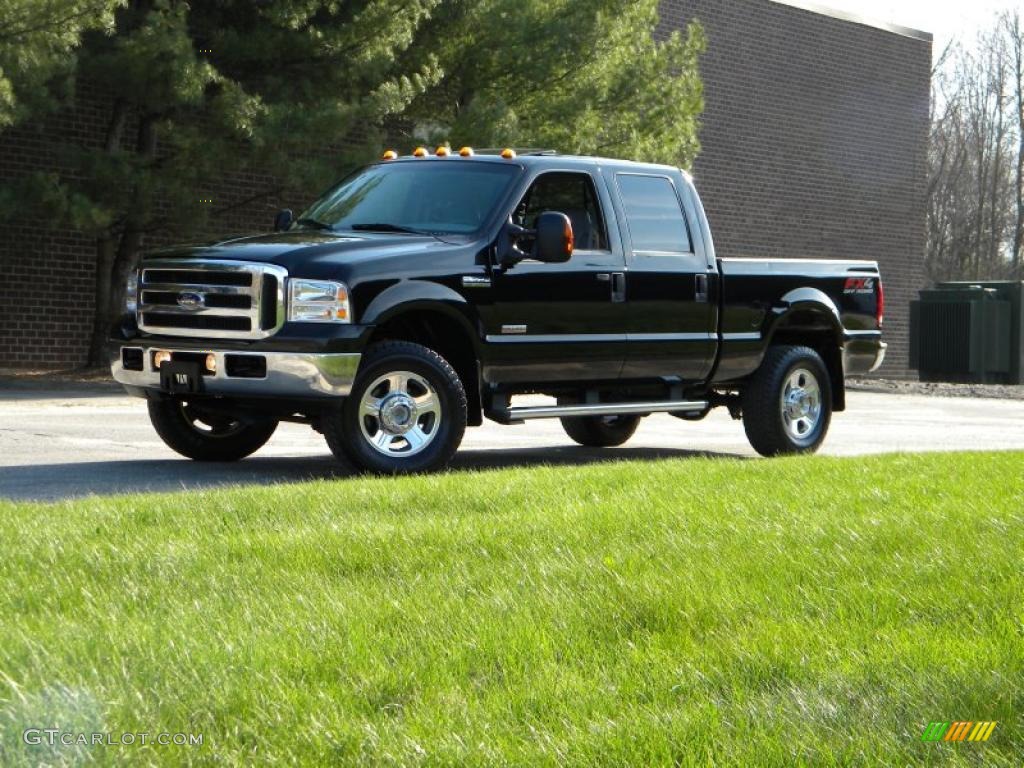 2005 F350 Super Duty Lariat Crew Cab 4x4 - Black / Medium Flint photo #2