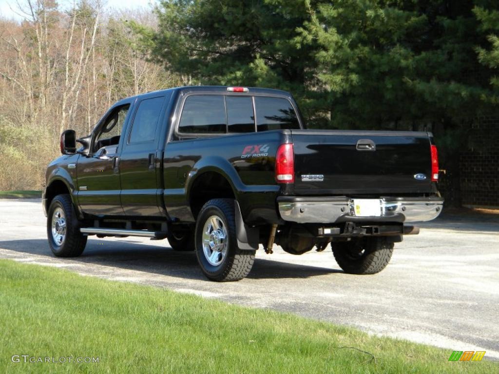 2005 F350 Super Duty Lariat Crew Cab 4x4 - Black / Medium Flint photo #8