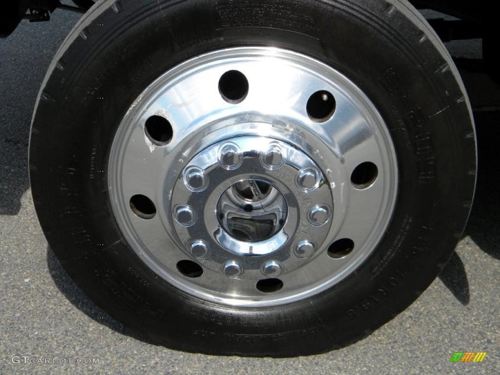 2005 Ford F450 Super Duty Lariat Crew Cab 4x4 Chassis Wheel Photo #40655671