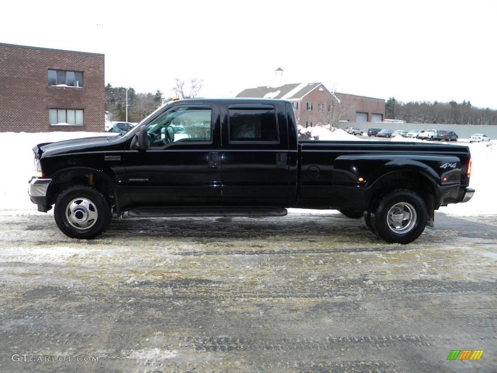 2002 F350 Super Duty Lariat Crew Cab 4x4 Dually - Black / Medium Flint photo #3