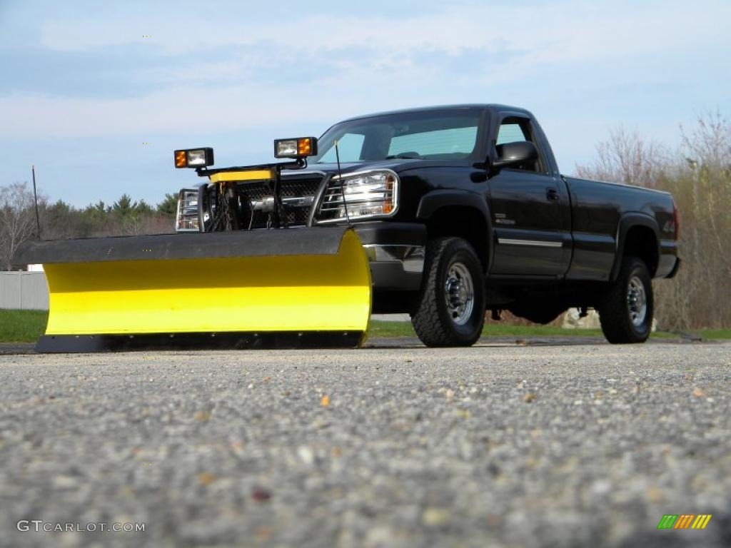 2003 Silverado 2500HD LS Regular Cab 4x4 - Black / Dark Charcoal photo #1