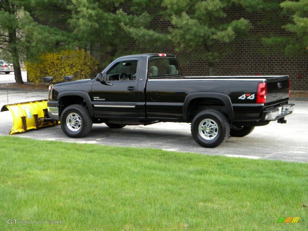 2003 Silverado 2500HD LS Regular Cab 4x4 - Black / Dark Charcoal photo #6