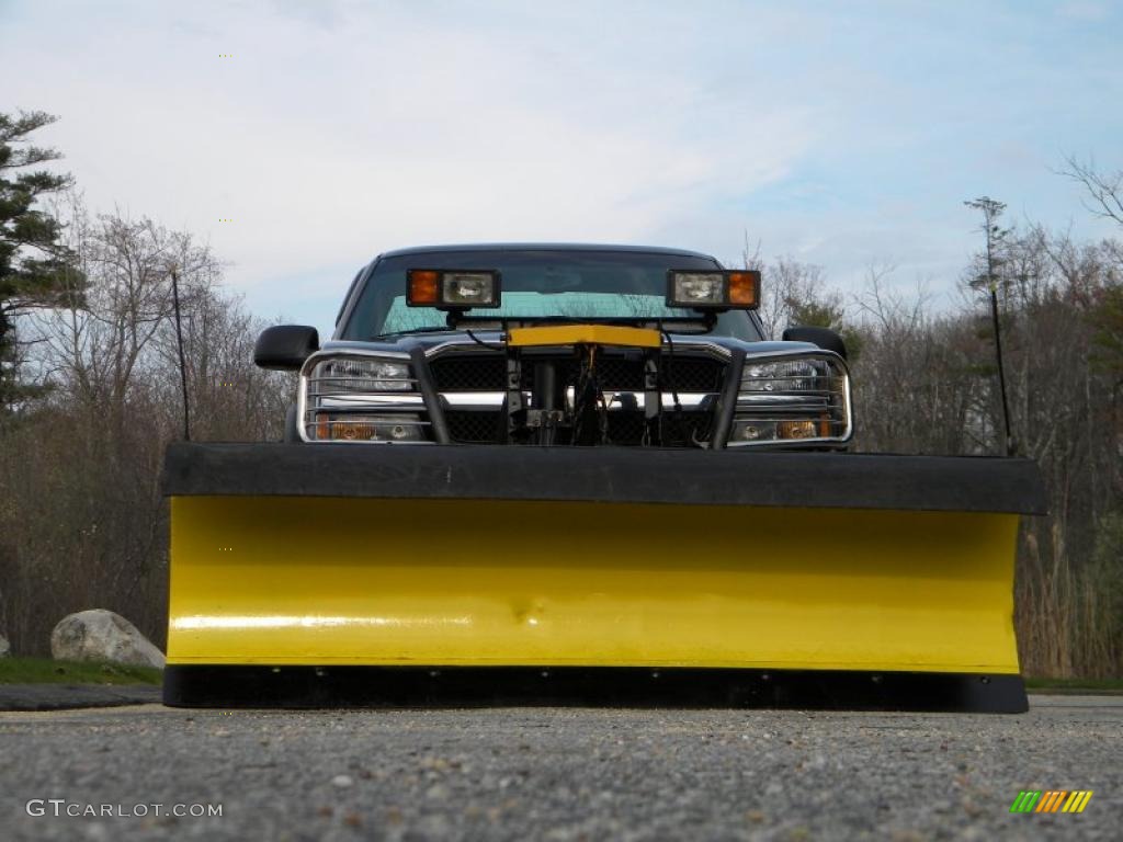 2003 Silverado 2500HD LS Regular Cab 4x4 - Black / Dark Charcoal photo #15