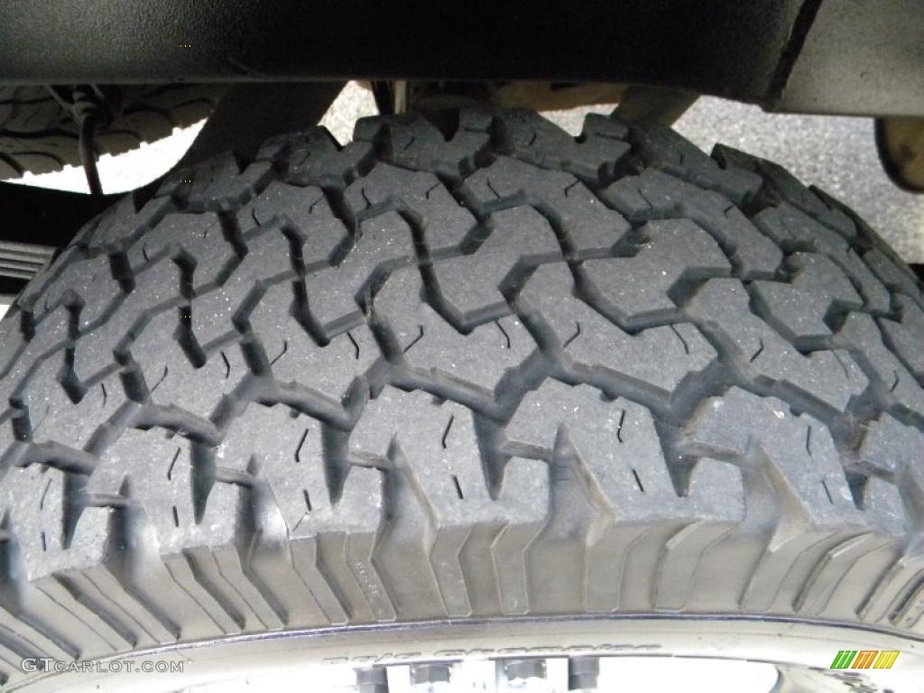 2003 Silverado 2500HD LS Regular Cab 4x4 - Black / Dark Charcoal photo #37