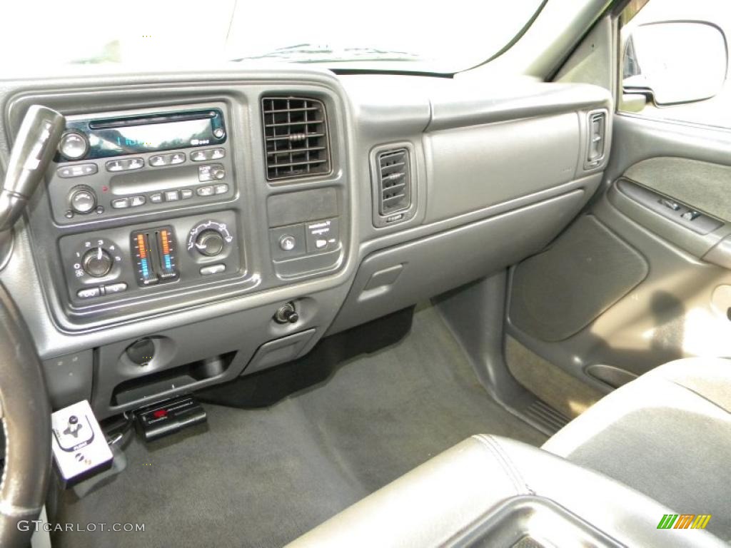 2003 Silverado 2500HD LS Regular Cab 4x4 - Black / Dark Charcoal photo #51