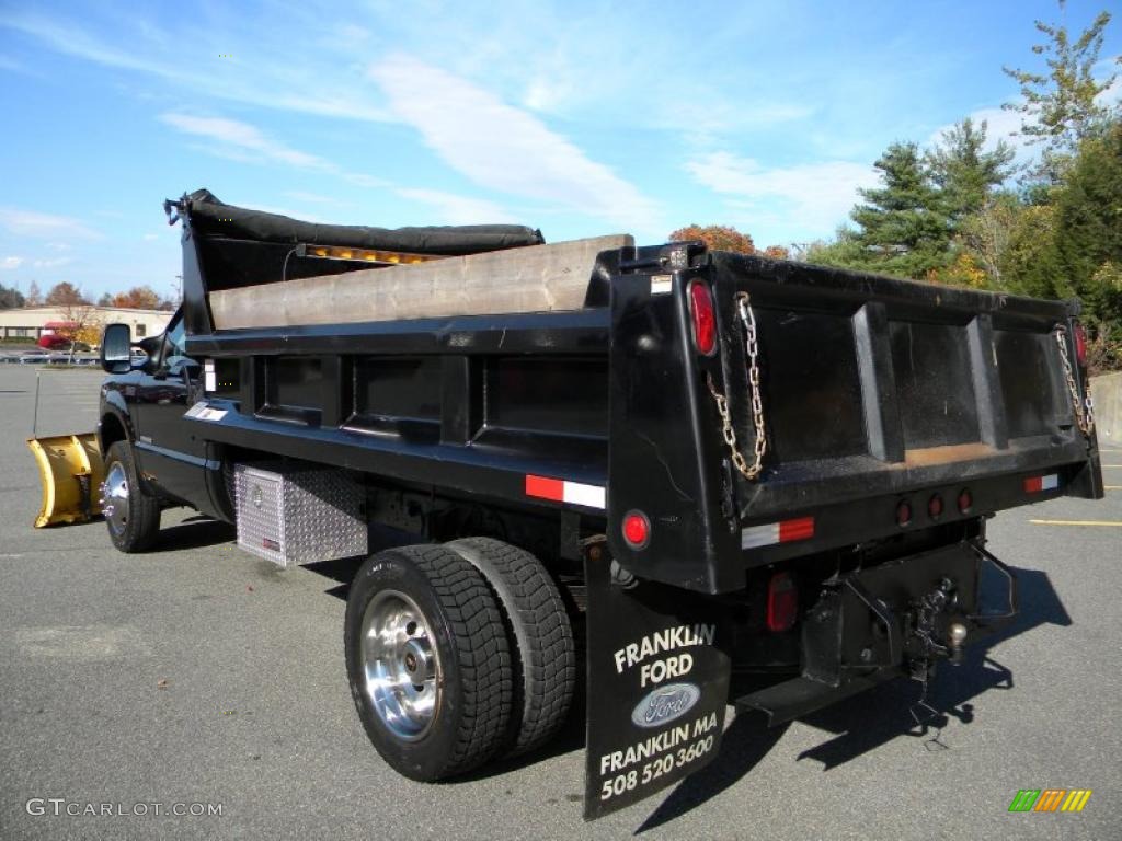 Black 2004 Ford F550 Super Duty XL Regular Cab 4x4 Chassis Plow Truck Exterior Photo #40657269