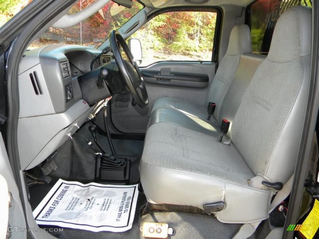 Medium Flint Interior 2004 Ford F550 Super Duty XL Regular Cab 4x4 Chassis Plow Truck Photo #40657415