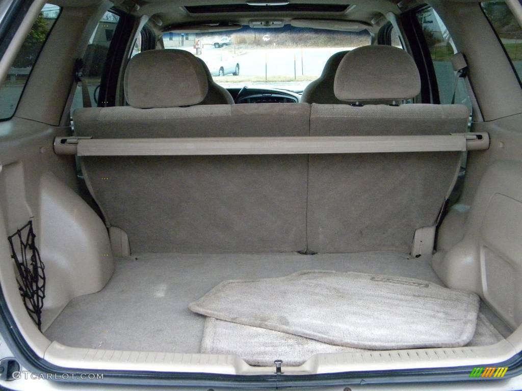2001 Mazda Tribute LX V6 Trunk Photos