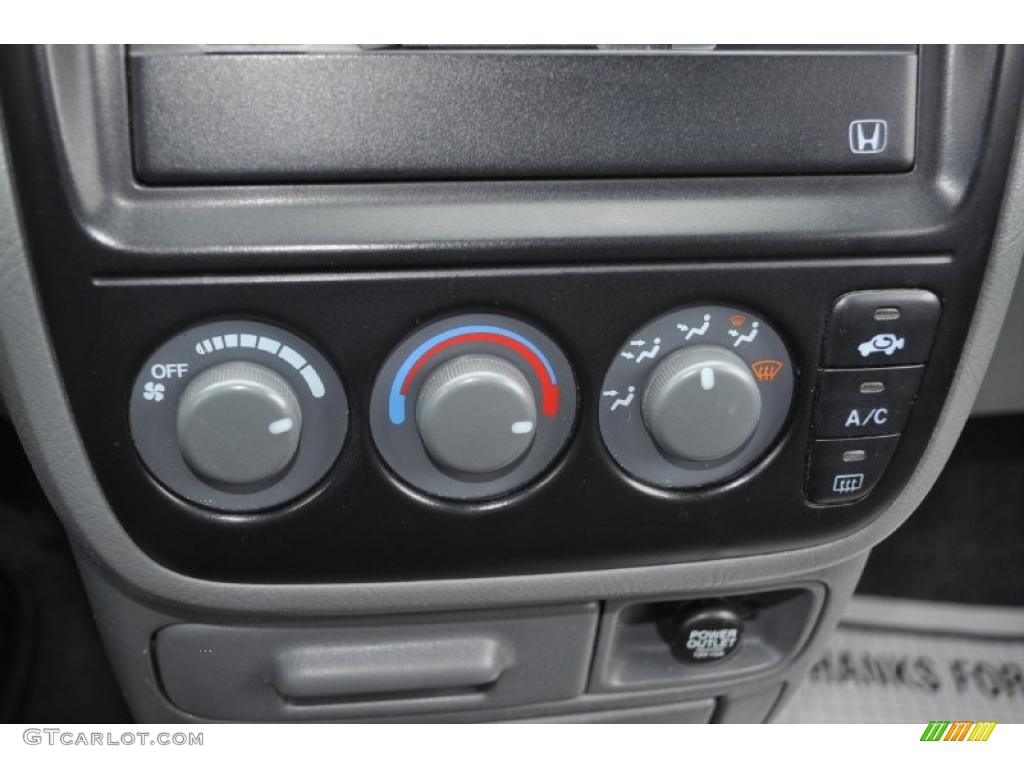 1998 Honda CR-V LX 4WD Controls Photos