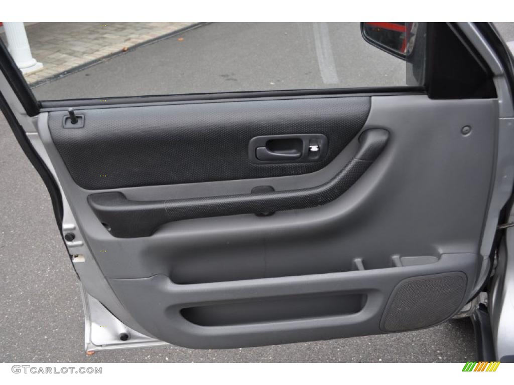 1998 Honda CR-V LX 4WD Door Panel Photos